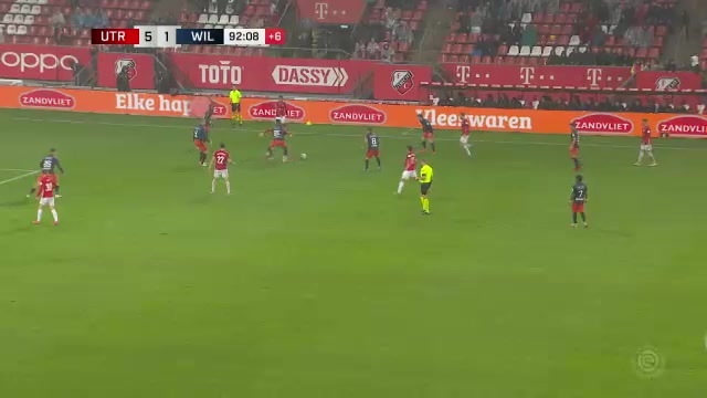 16 FC Utrecht Vs Willem II 92 skor gol Joris van Overeem, skor 5:1