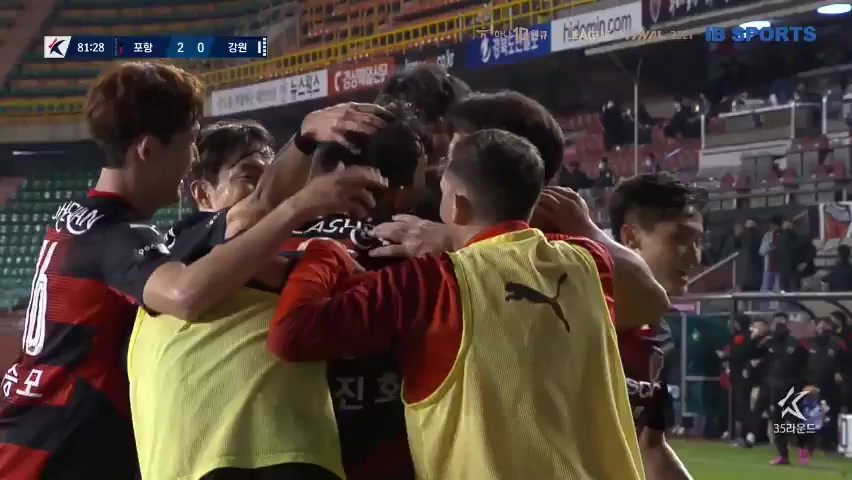 15 Pohang Steelers Vs Gangwon FC 81 skor gol Shin Jin Ho, skor 2:0