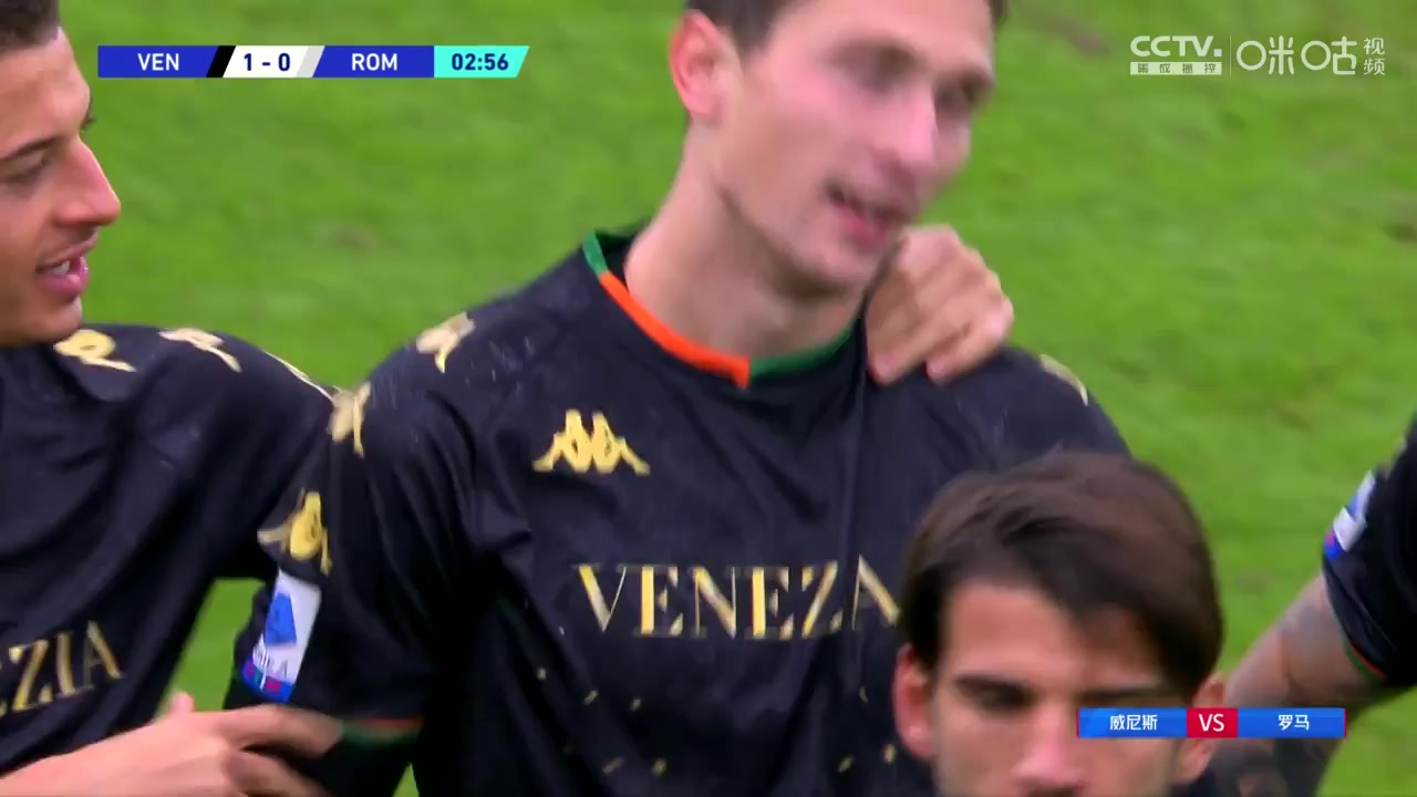 34 Venezia Vs AS Roma 3 skor gol Mattia Caldara, skor 1:0