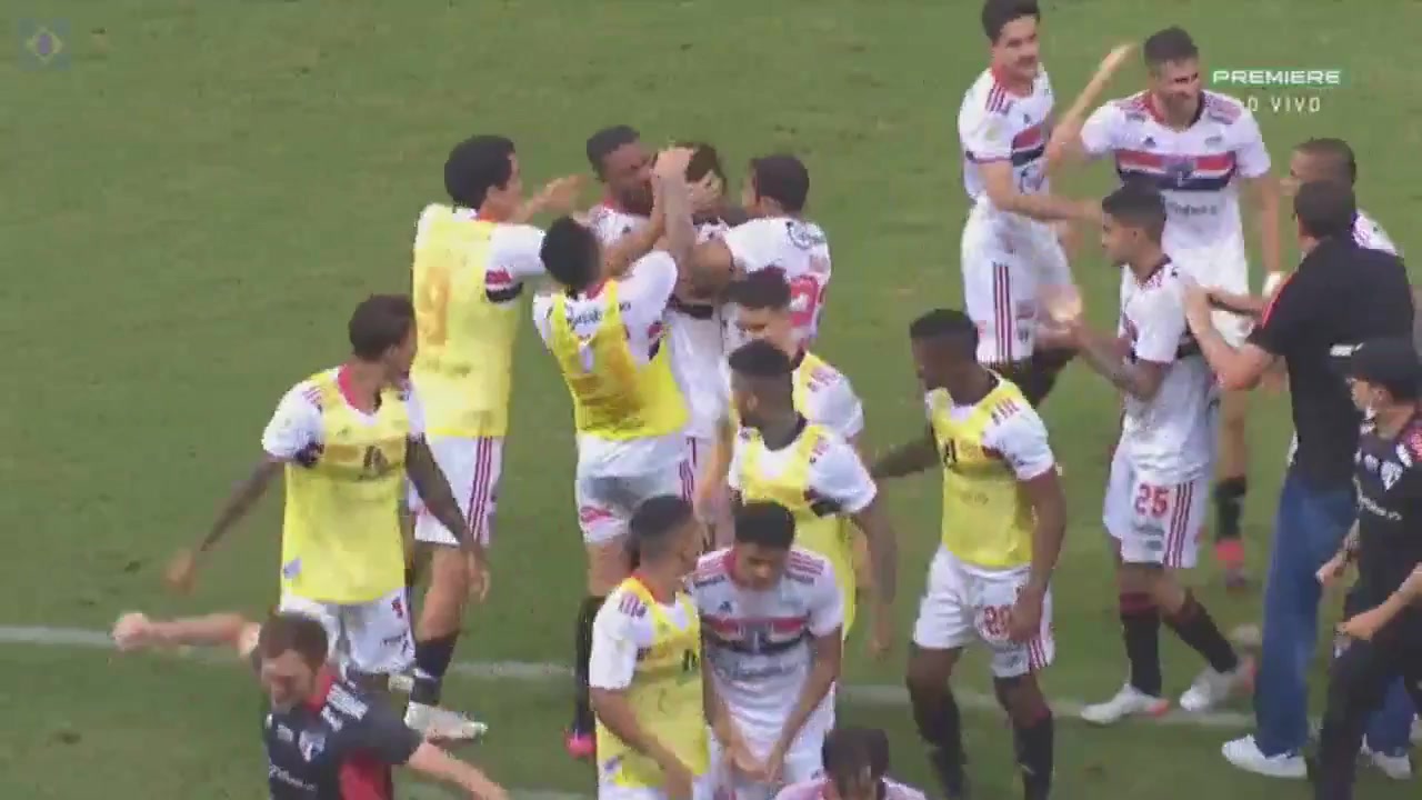 BRA D1 Fortaleza Vs Sao Paulo 92 phút Martin BenitezVào, ghi bàn 1:1