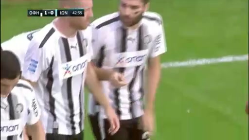 32 OFI Crete Vs Ionikos 42 skor gol Luis Felipe Gallegos, skor 1:0