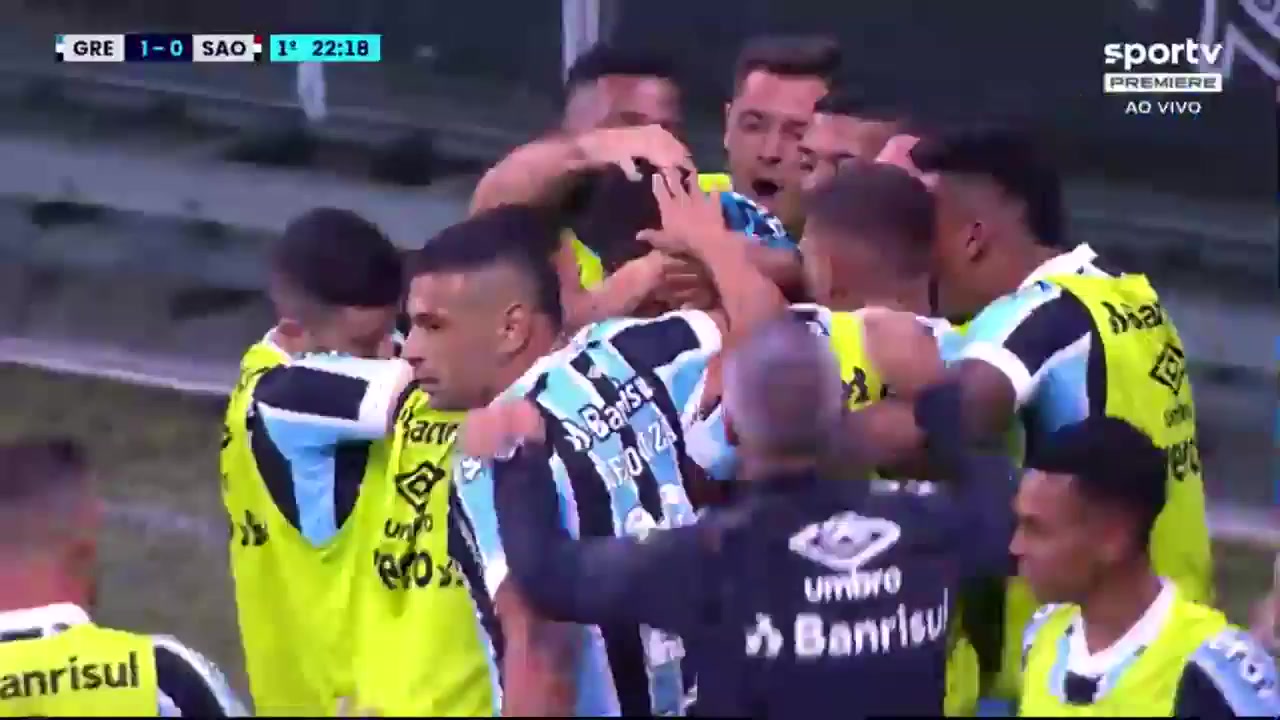 BRA D1 Gremio (RS) Vs Sao Paulo 22 phút Vào, ghi bàn 1:0