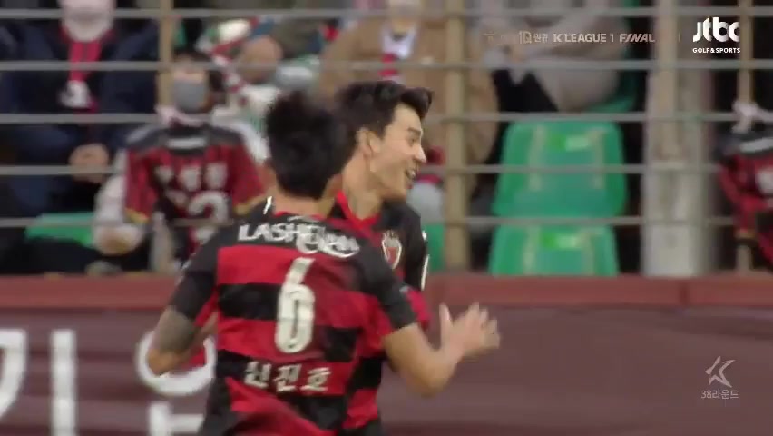 15 Pohang Steelers Vs FC Seoul 41 skor gol Lim Sang Hyub, skor 1:0