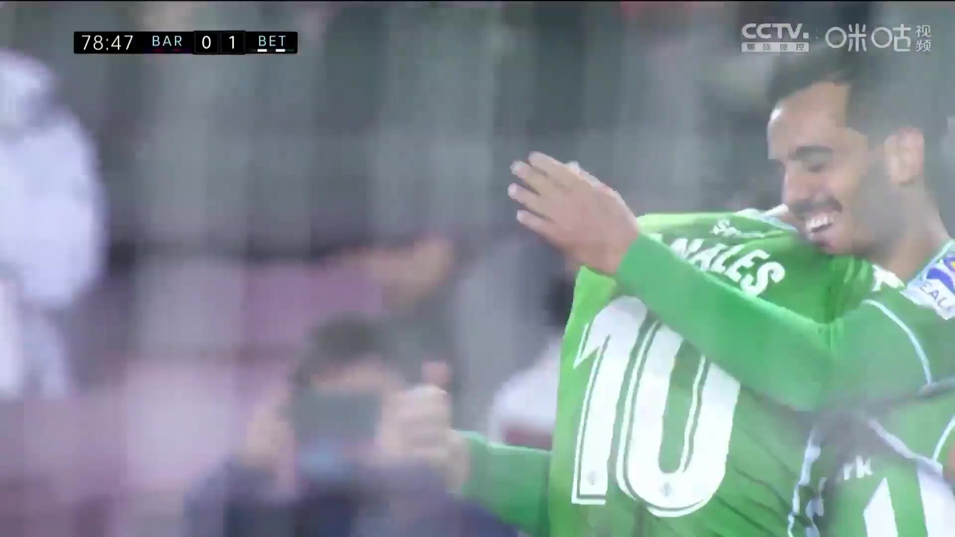 Laliga1 FC Barcelona Vs Real Betis 78 phút Juan Miguel Jimenez Lopez JuanmiVào, ghi bàn 0:1