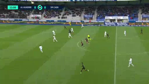 12 AJ Auxerre Vs Caen 11 skor gol Alexandre Mendy, skor 0:1