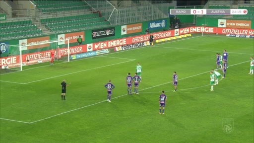 3 Rapid Wien Vs Austria Wien 24 skor gol Ercan Kara, skor 1:1