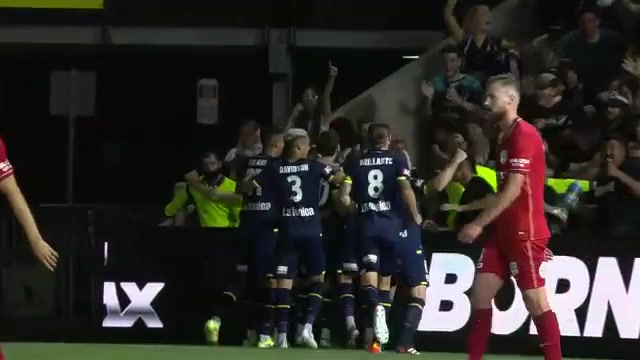 AUS D1 Adelaide United Vs Melbourne Victory 78 phút Nishan VelupillayVào, ghi bàn 1:2