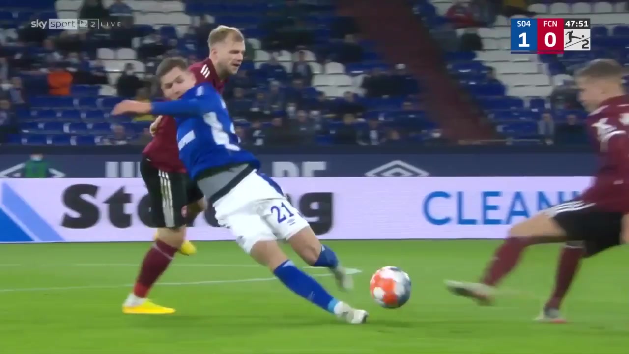 GER D2 Schalke 04 Vs Nurnberg 49 phút Fabian NuernbergerVào, ghi bàn 1:1