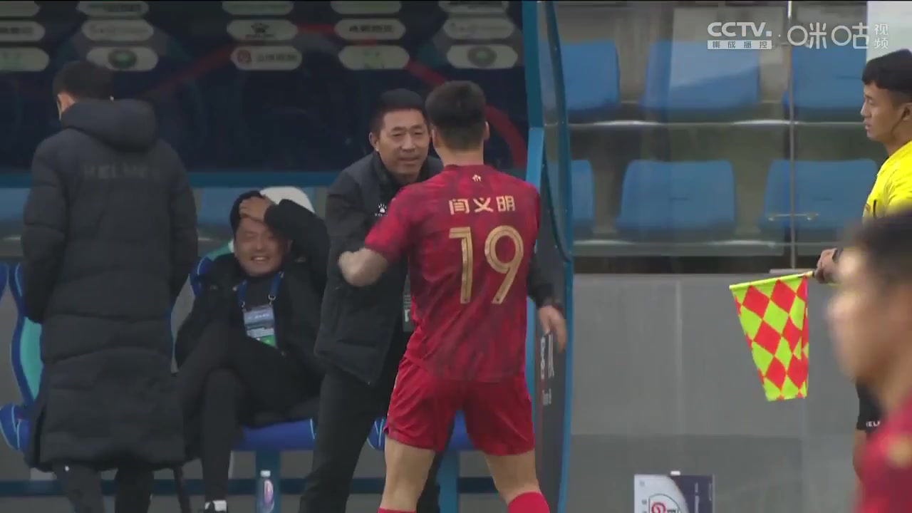 中甲 黑龍江冰城 Vs 淄博蹴鞠 32分閆義明進球,比分0:1