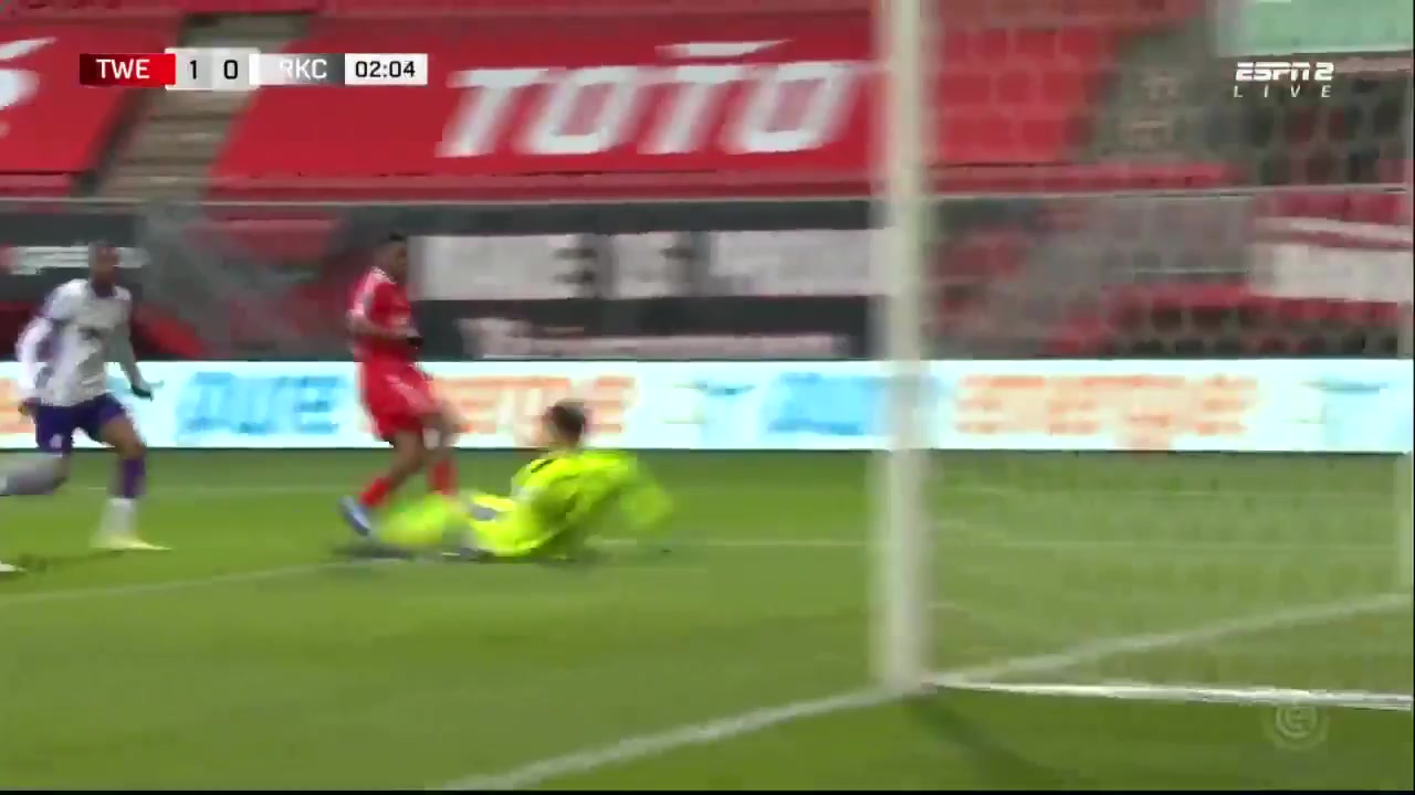 HOL D1 FC Twente Enschede Vs RKC Waalwijk Ricky van Wolfswinkel Goal in 1 min, Score 1:0