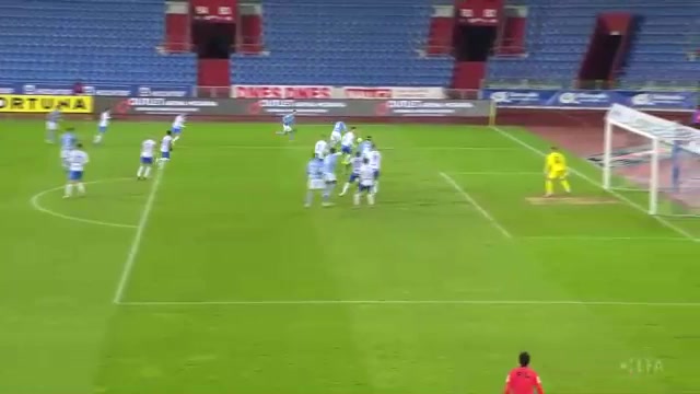 CZE D1 Banik Ostrava Vs Slavia Praha Tomas Holes Goal in 28 min, Score 0:2