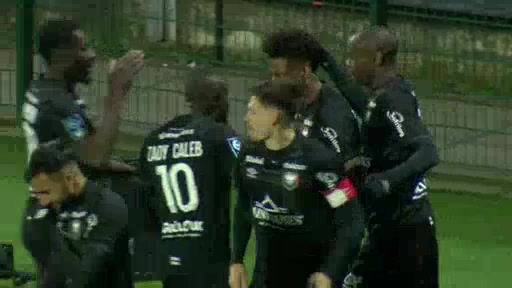 12 Quevilly Vs Caen 49 skor gol Joia Nuno Da Costa, skor 0:2