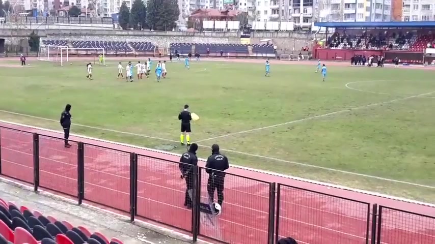 TUR D3 Usakspor Vs Pazarspor Resul Türkkalesi Goal in 65 min, Score 2:0