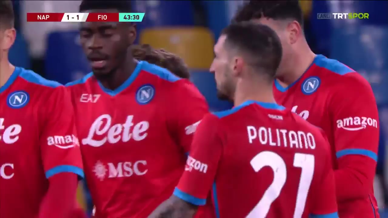 ITA Cup Napoli Vs Fiorentina 43 phút Dries MertensVào, ghi bàn 1:1