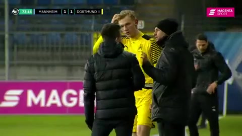 GER D3 SV Waldhof Mannheim Vs Borussia Dortmund (Youth) 73 phút Ole PohlmannVào, ghi bàn 1:1