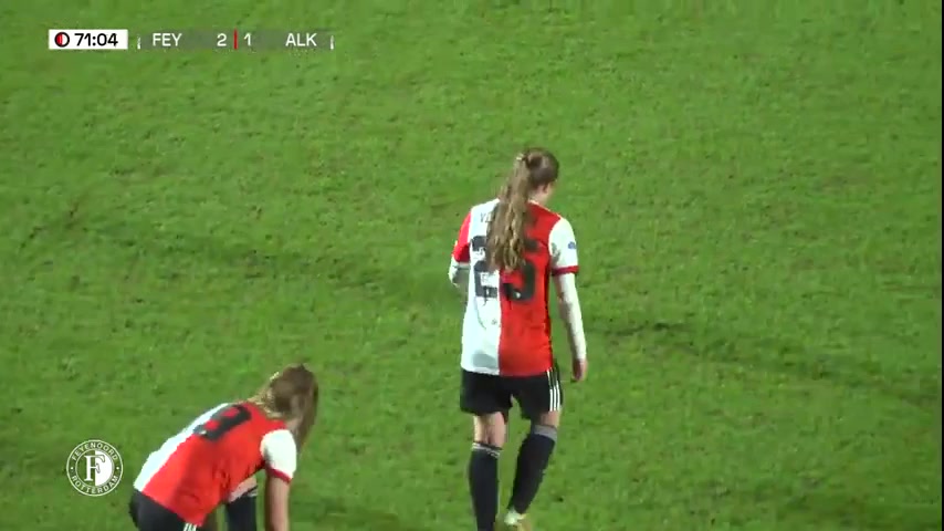 荷女甲 费耶诺德女足 Vs VV艾克马亚女足 72分Romeé van de Lavoir进球,比分2:1