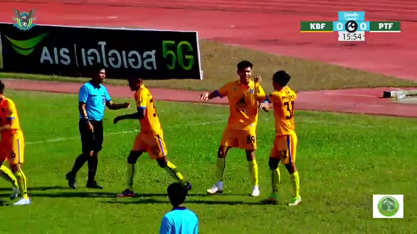 1500 Krabi FC Vs Pattani 16 skor gol , skor 1:0