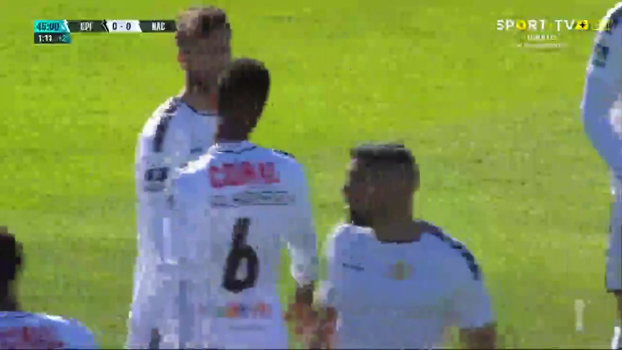 157 Casa Pia AC Vs Nacional da Madeira 45+ skor gol Vasco Fernandes, skor 1:0