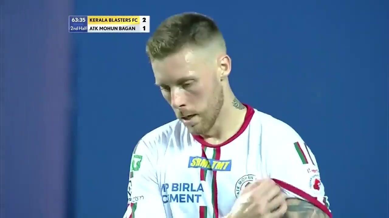 ISL Kerala Blasters FC Vs ATK Mohun Bagan 64 phút Adrian Nicolas Luna RetamarVào, ghi bàn 2:1