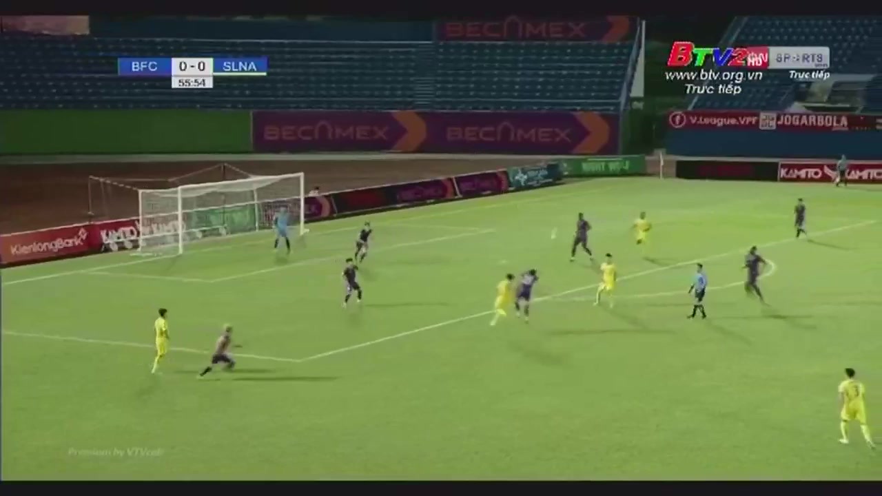 V.League 1 Becamex Binh Duong Vs Song Lam Nghe An Mohammad Abdulbasit Goal in 57 min, Score 0:1