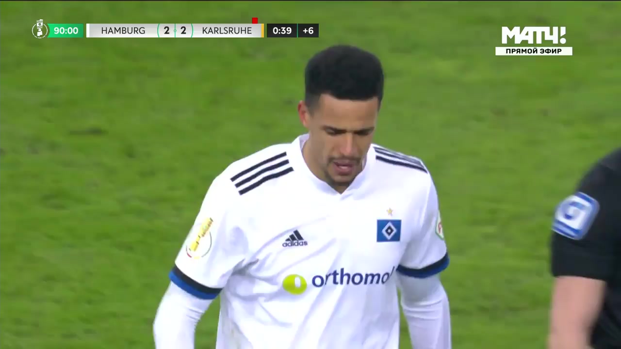 51 Hamburger SV Vs Karlsruher SC 91 skor gol Robert-Nesta Glatzel, skor 2:2