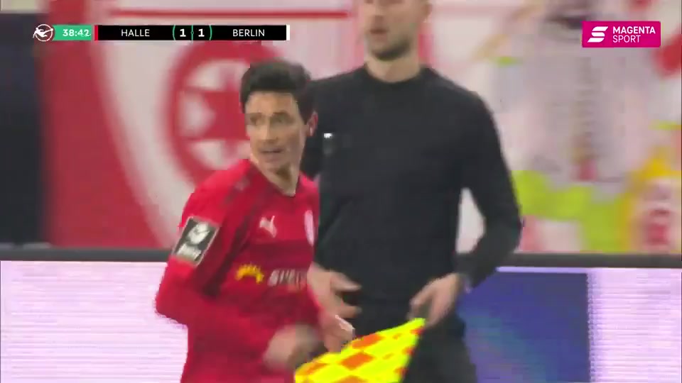 GER D3 Hallescher FC Vs BFC Viktoria 1889 39 phút Vào, ghi bàn 2:1