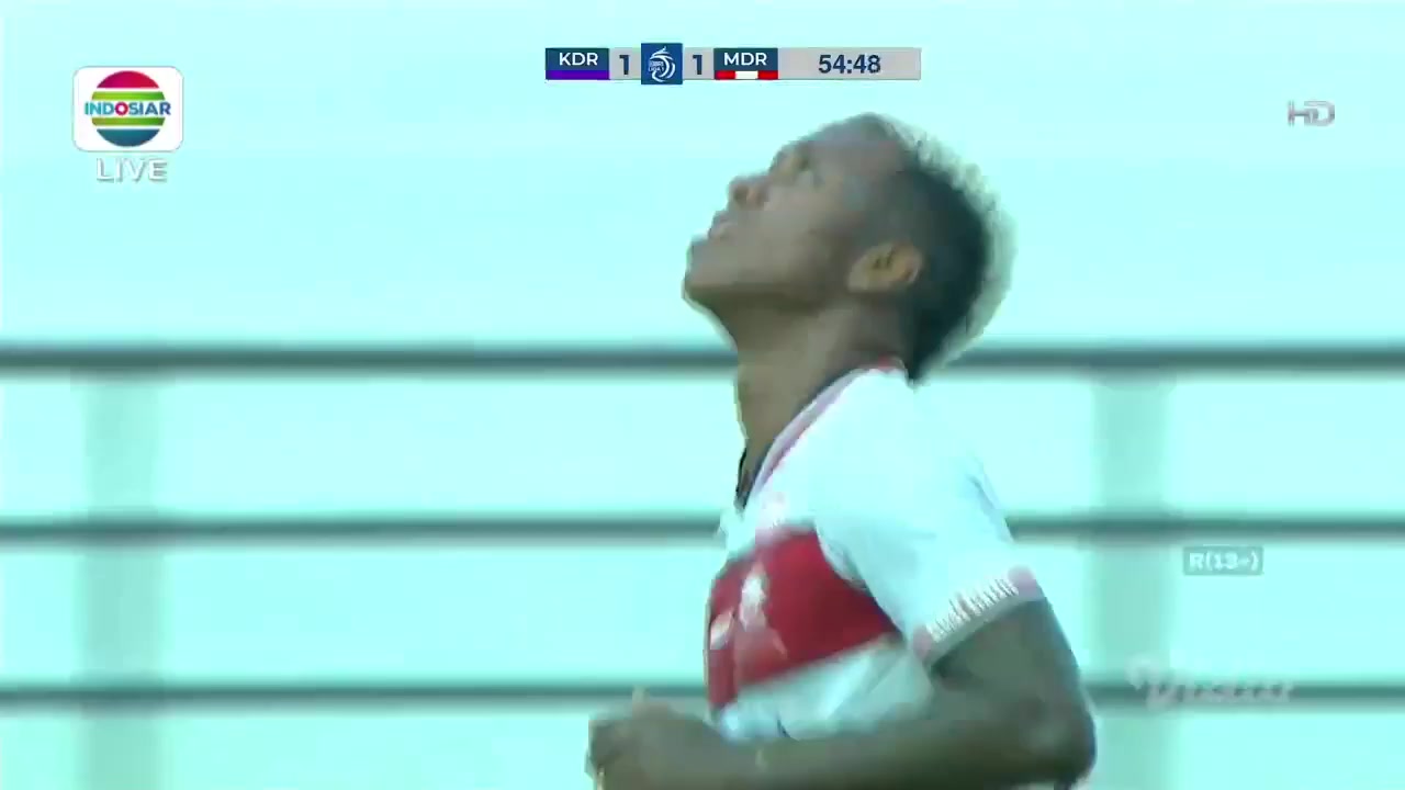 IDN ISL Persik Kediri Vs Madura United 56 phút Hugo Gomes dos Santos SilvaVào, ghi bàn 1:2