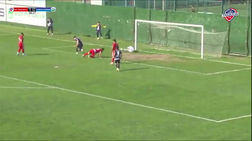 TUR D3 Hekimoglu Trabzon Vs Serik Belediyespor Yasin Abdioğlu Goal in 38 min, Score 2:0