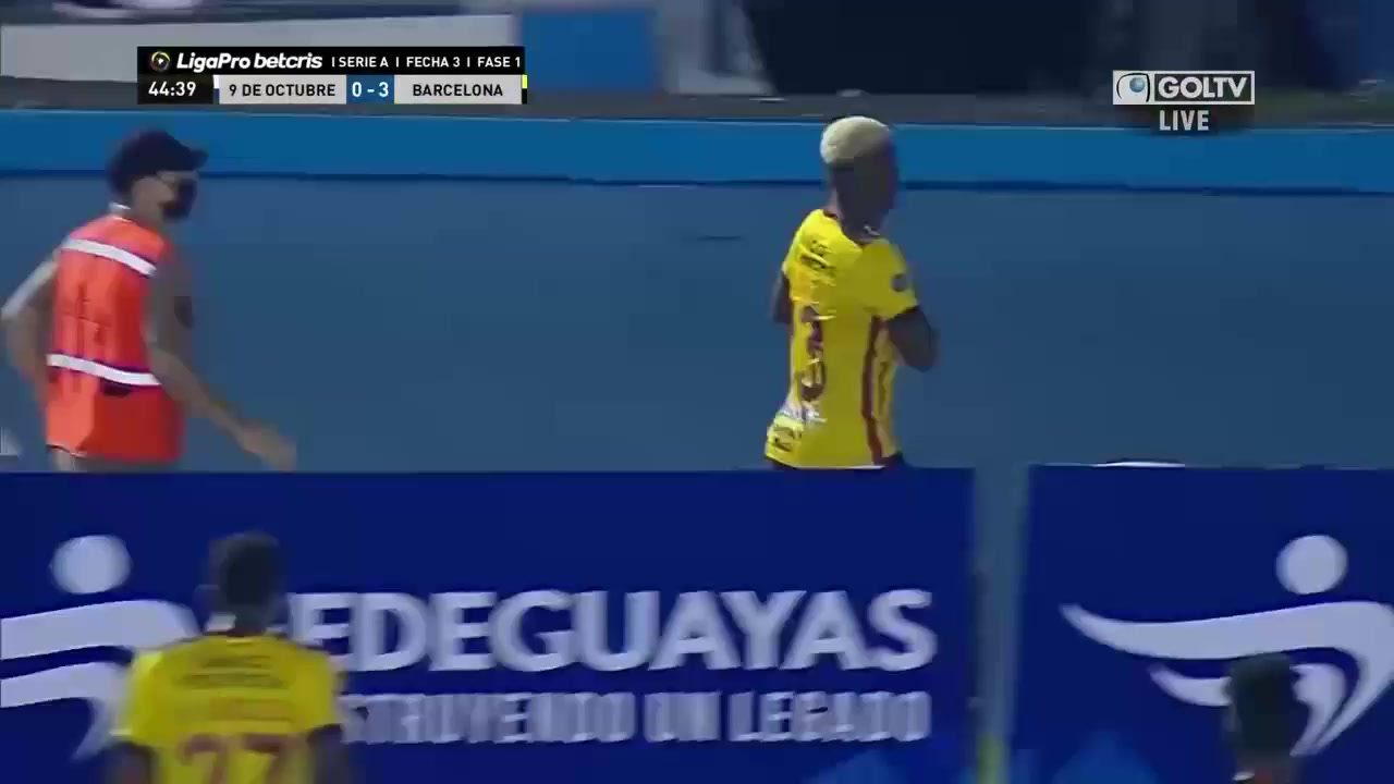 ECU D1 9 de Octubre Vs Barcelona SC(ECU)  Goal in 44 min, Score 0:3