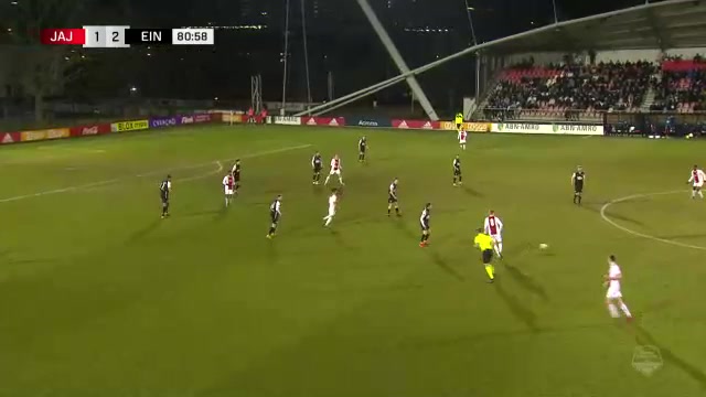 17 Jong Ajax (Youth) Vs FC Eindhoven 82 skor gol Sontje Hansen, skor 2:2