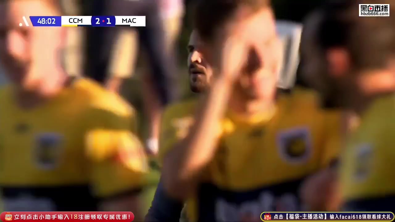 AUS D1 Central Coast Mariners Vs FC Macarthur 49 phút Matthew HatchVào, ghi bàn 2:1