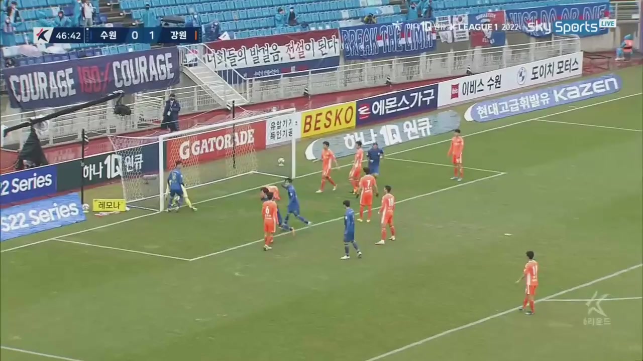 15 Suwon Samsung Bluewings Vs Gangwon FC 48 skor gol Mun Ki Hwang, skor 1:1