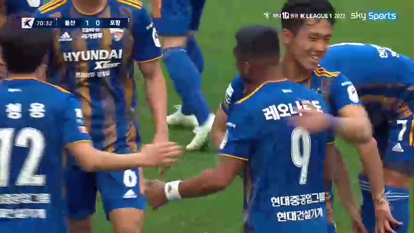 15 Ulsan Hyundai FC Vs Pohang Steelers 70 skor gol Leonardo Nascimento Lopes de Souza, skor 1:0