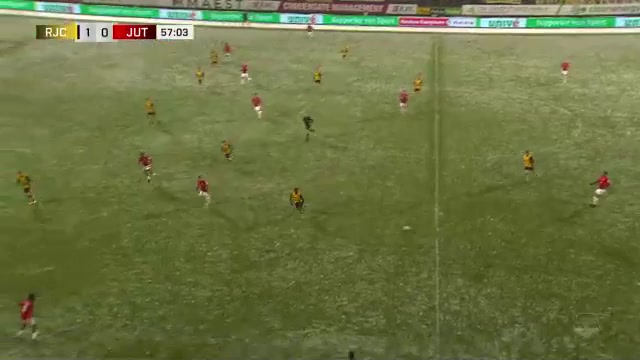 17 Roda JC Vs FC Utrecht (Youth) 57 skor gol Derensili Sanches Fernandes, skor 1:1