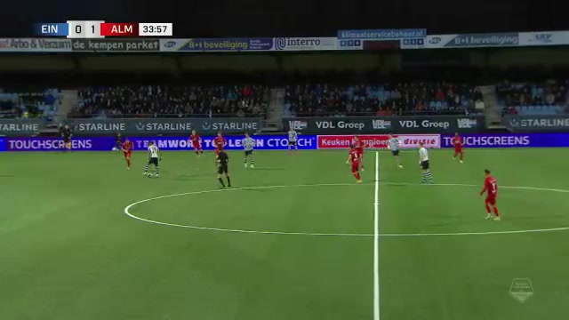 17 FC Eindhoven Vs Almere City FC 34 skor gol Charles Andreas Brym, skor 1:1