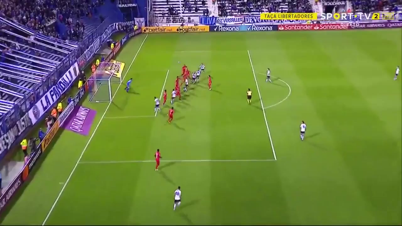 CON CLA Velez Sarsfield Vs Bragantino 7 phút Matias De los SantosVào, ghi bàn 1:1