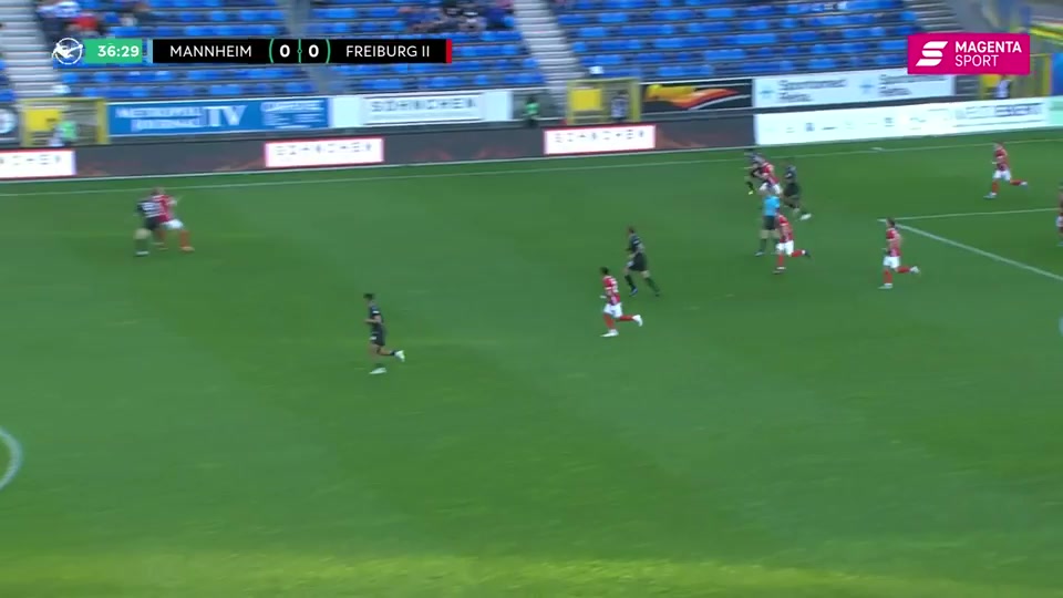 GER D3 SV Waldhof Mannheim Vs SC Freiburg (Youth) 37 phút Vào, ghi bàn 0:1