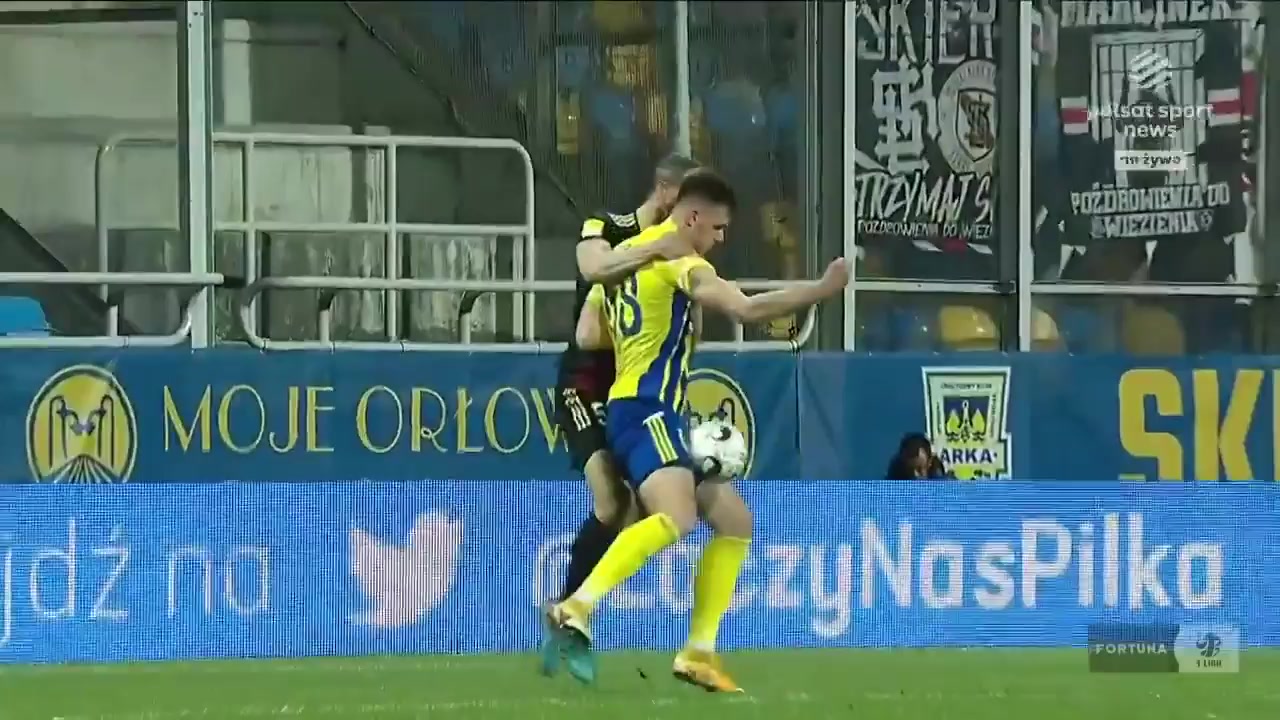 POL D1 Arka Gdynia Vs LKS Lodz Hubert Adamczyk Goal in 11 min, Score 1:0
