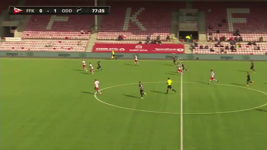 41 Fredrikstad Vs Odd Grenland 79 skor gol , skor 0:2