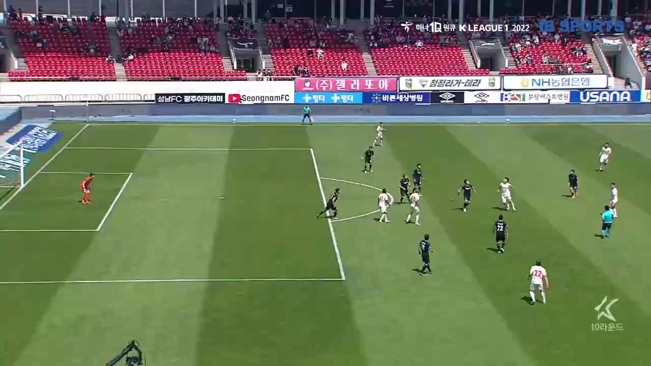 KOR D1 Seongnam FC Vs Jeju United 18 phút Jonathan RingVào, ghi bàn 0:1