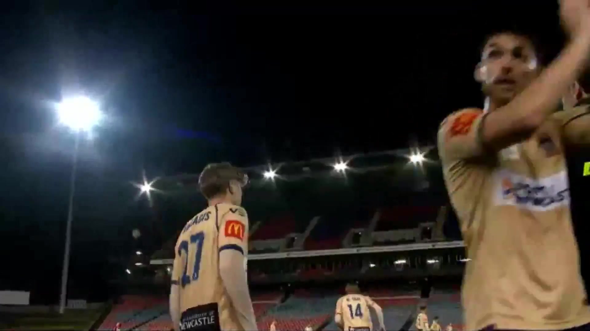 A FFA Cup Newcastle Jets Vs Perth Glory Tyler Vecchio Goal in 70 min, Score 2:1