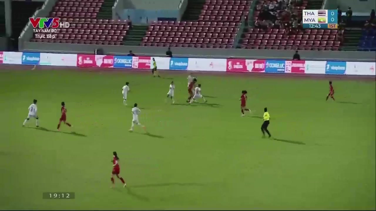 SEAGW Thailand (w) Vs Myanmar (w) Iravadee Makris Goal in 12 min, Score 1:0