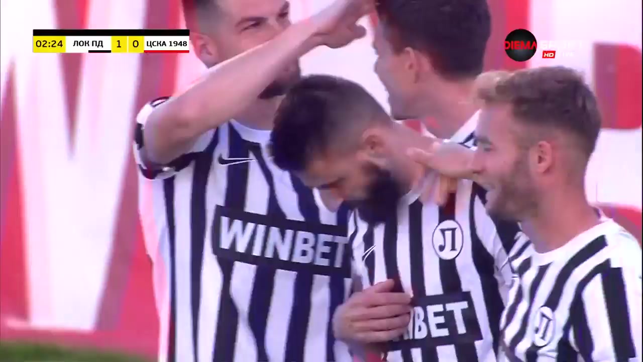 BUL D1 Lokomotiv Plovdiv Vs CSKA 1948 Sofia 2 phút Dimitar IlievVào, ghi bàn 1:0