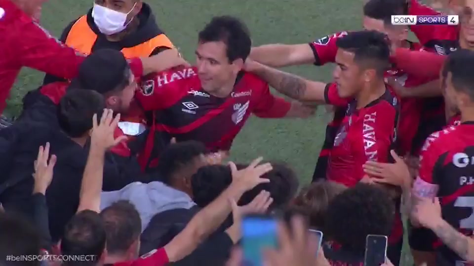 CON CLA Atletico Paranaense Vs Caracas FC 18 phút Vào, ghi bàn 1:0