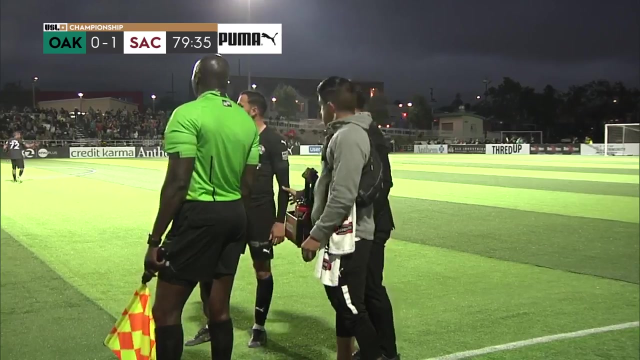 USL CH Oakland Roots Vs Sacramento Republic FC 80 ทำประตู ottar Magnus Karlsson ประตู, ทำคะแนน 1:1