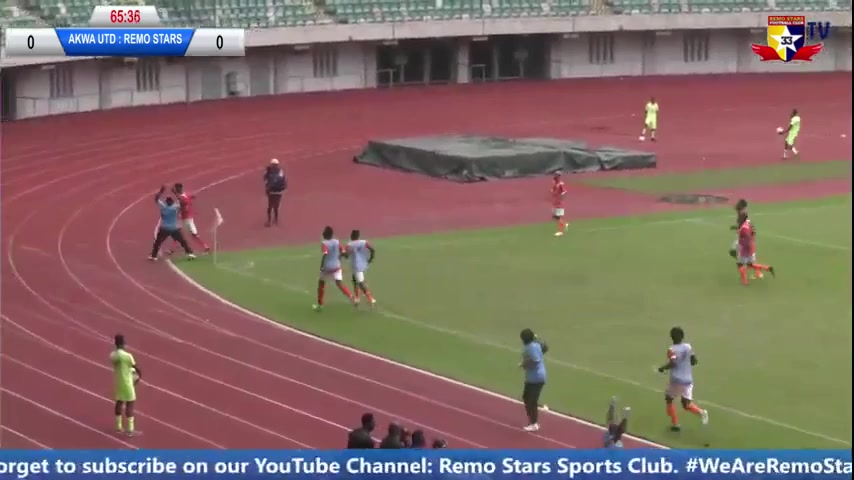 949 Akwa United Vs Remo Stars 66 skor gol Bello Babatunde Martins, skor 1:0