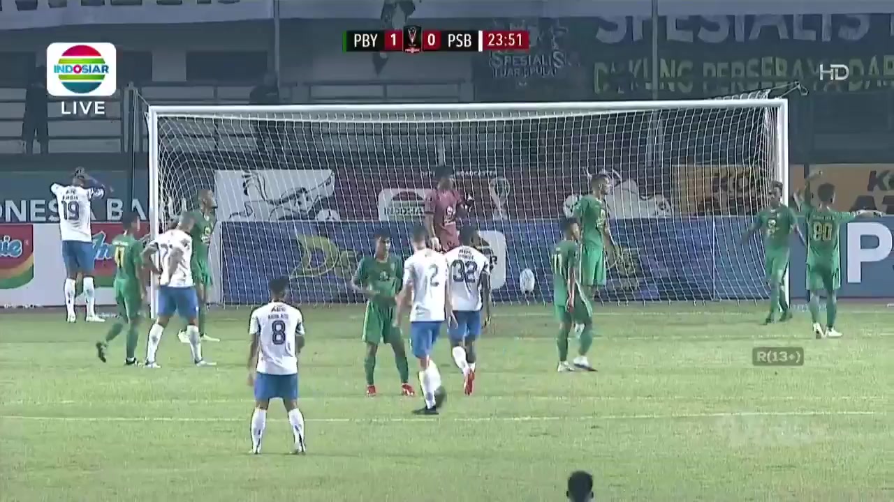 IDN PC Persebaya Surabaya Vs Persib Bandung 23 phút Victor IgbonefoVào, ghi bàn 1:1