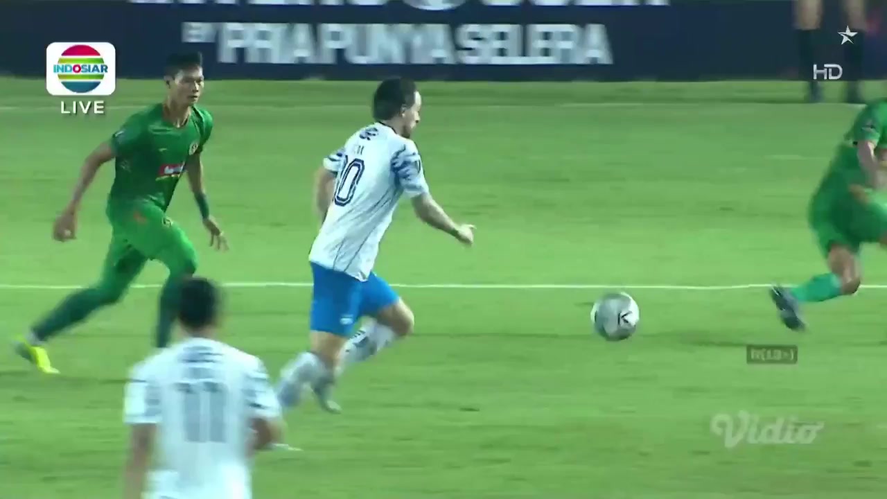 IDN PC Persib Bandung Vs PSS Sleman Marc Klok Goal in 84 min, Score 1:1