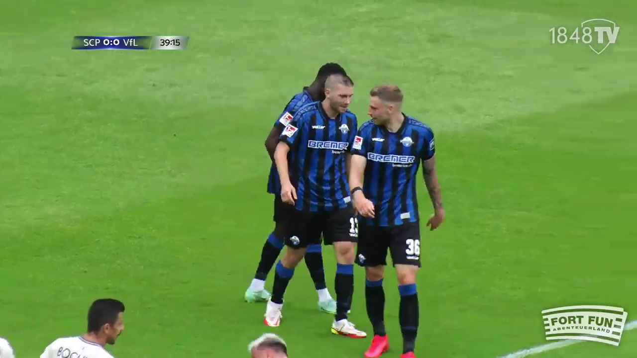 INT CF SC Paderborn 07 Vs VfL Bochum 39 phút Florent MuslijaVào, ghi bàn 1:0