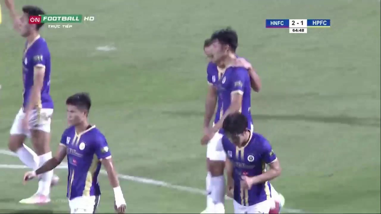 766 T T Hanoi Vs XM Hai Phong FC 65 skor gol Le Xuan Tu, skor 2:1